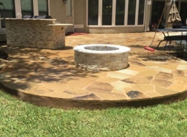 Outdoor Fireplaces/Firepits