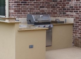 Outdoor Kitchen
