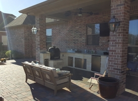 Outdoor Kitchen