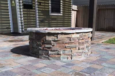 Outdoor Fireplaces / Fire pits Gallery